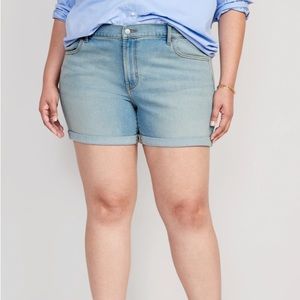 Old Navy Wow Mid Rise Jean Shorts 5” Inseam Light Wash Stretchy Sz 30 4X NWT